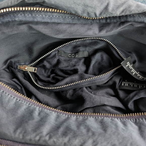 COS crossbody bag - Picture 4 of 6
